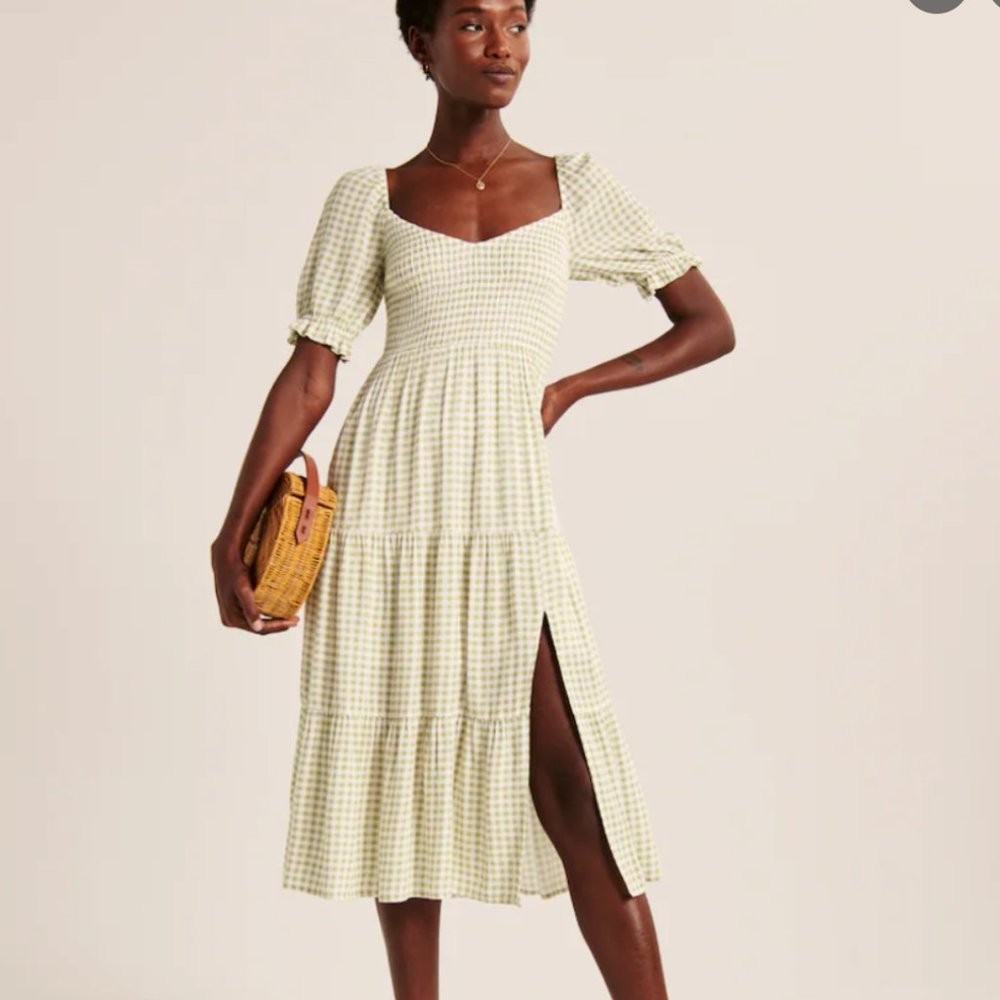 NWOT Abercrombie & Fitch Short Sleeve Smocked Midi Dress - Sage Gingham